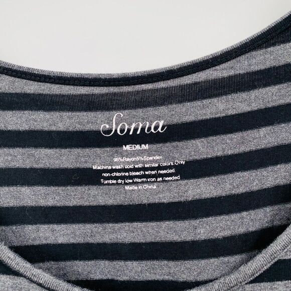 Soma Size Medium Black & Gray Striped Cold Shoulder Jersey Knit Tunic Top - Picture 7 of 8